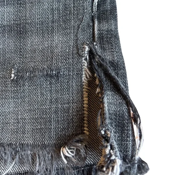 Arden B Black Jean Shorts Distressed Mid Rise Size 2 - Picture 4 of 8